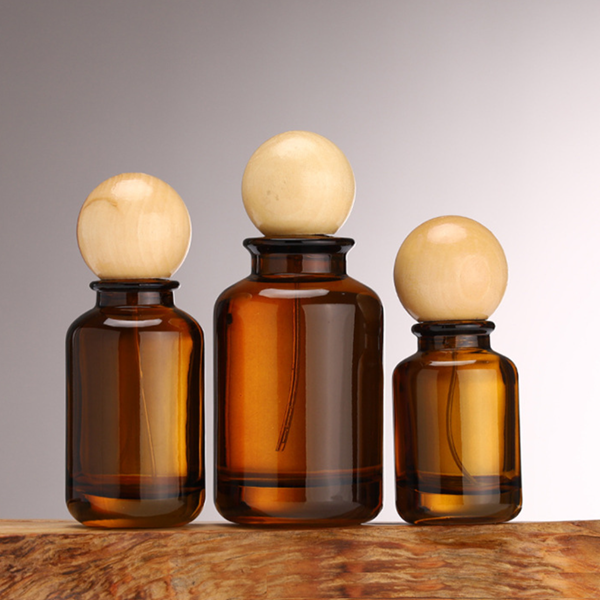 Woman Fragrance Brown 30ml 50ml 100ml round luxury perfume bottle with wooden ball sprayer 